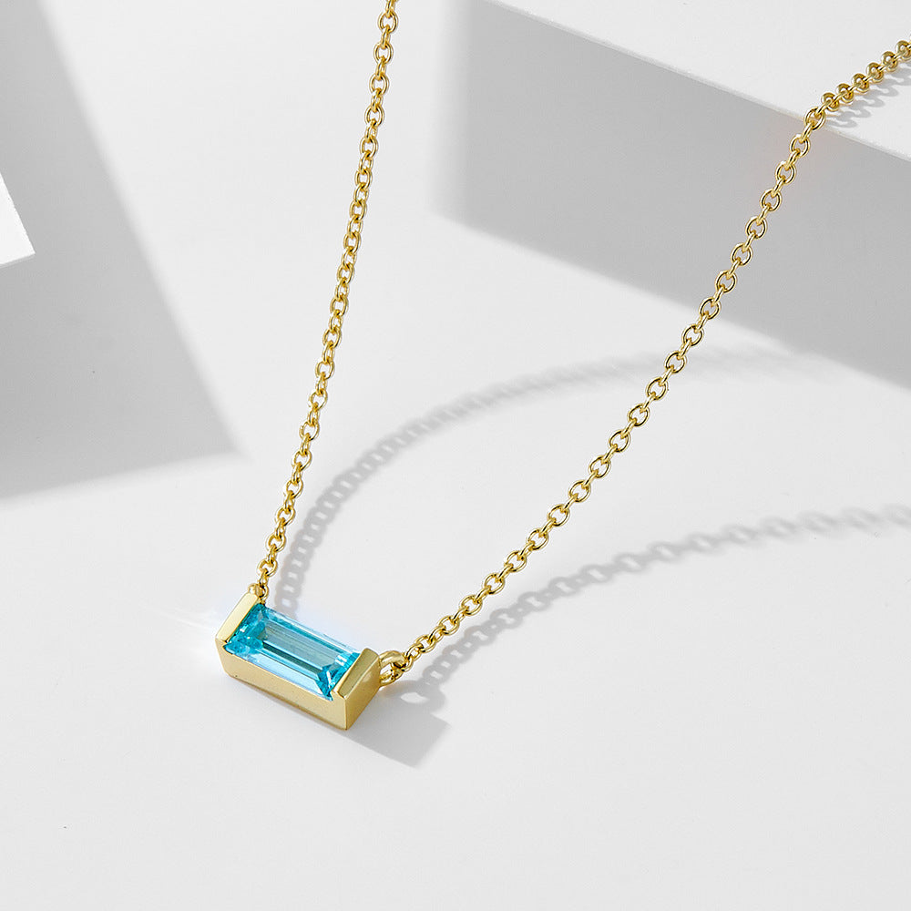 Livia – Collier en argent avec petit pendentif