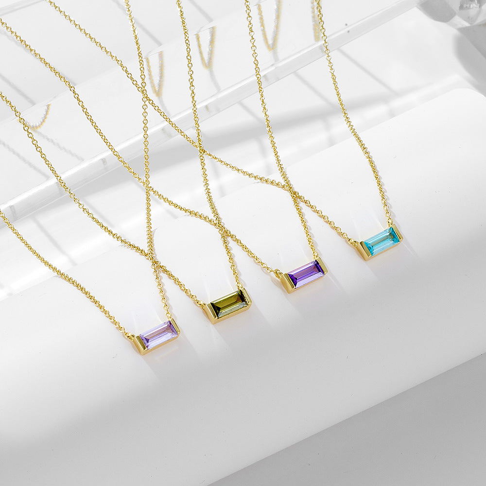 Livia – Collier en argent avec petit pendentif